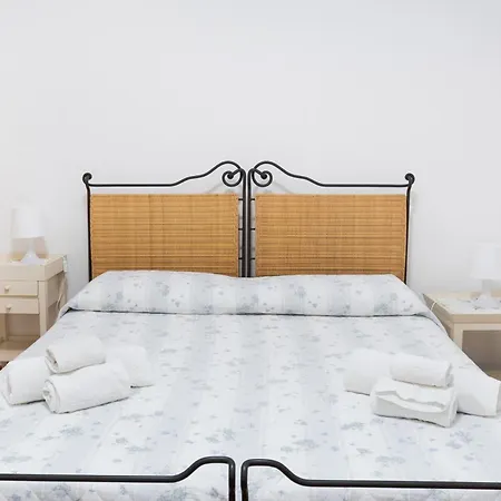 בית נופש Casa La Rosa *