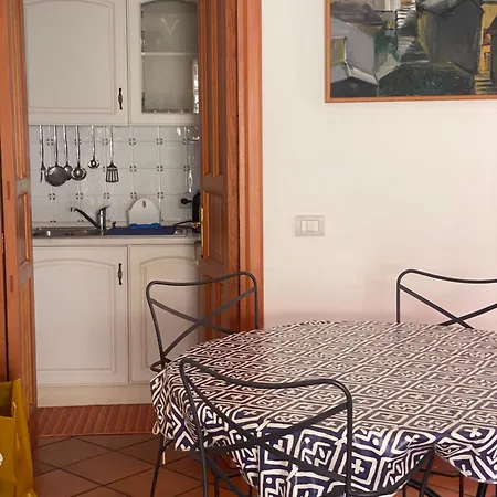 בית נופש Casa La Rosa *